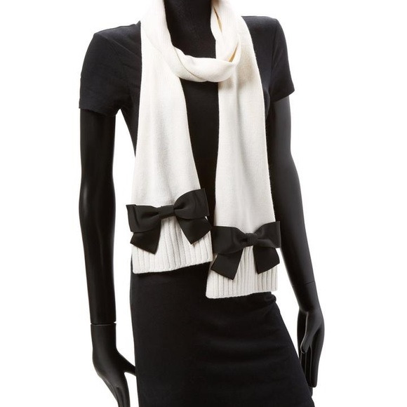 NWT Kate Spade scarf with black bows - Picture 2 of 3